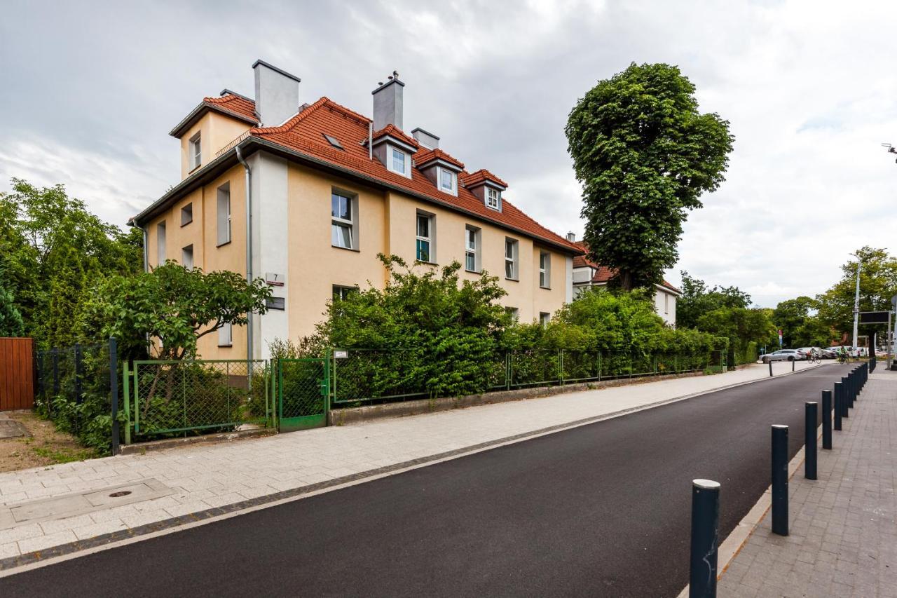 Apartament Hallera
