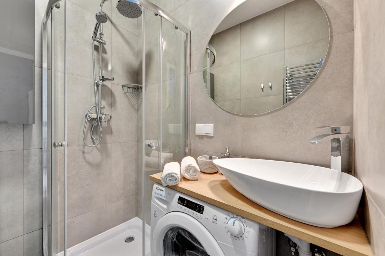 Apartament Hallera *